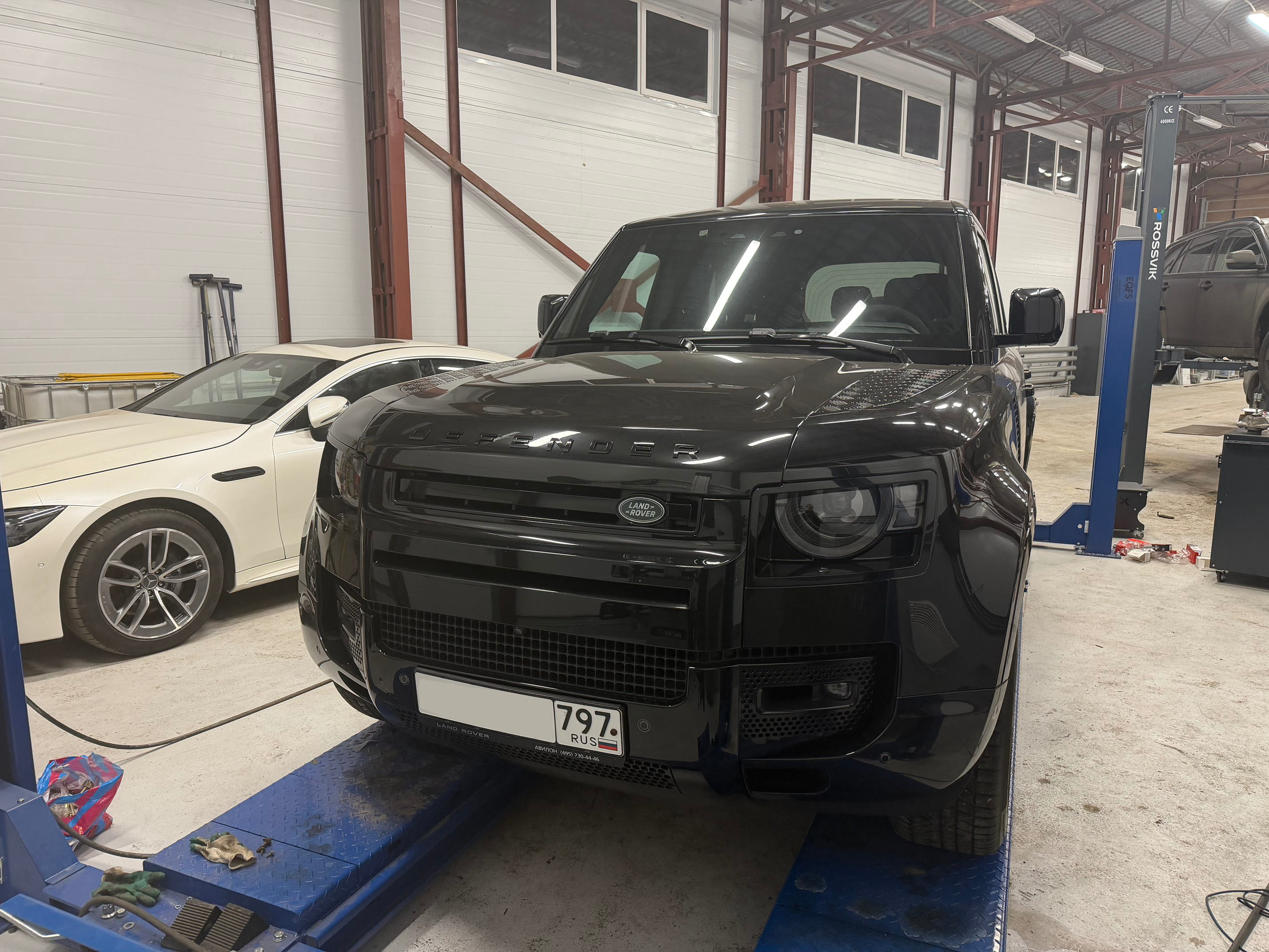 Регулировка развал-схождения yf 3D-стенде Land Rover в Москве - Аирматик Про