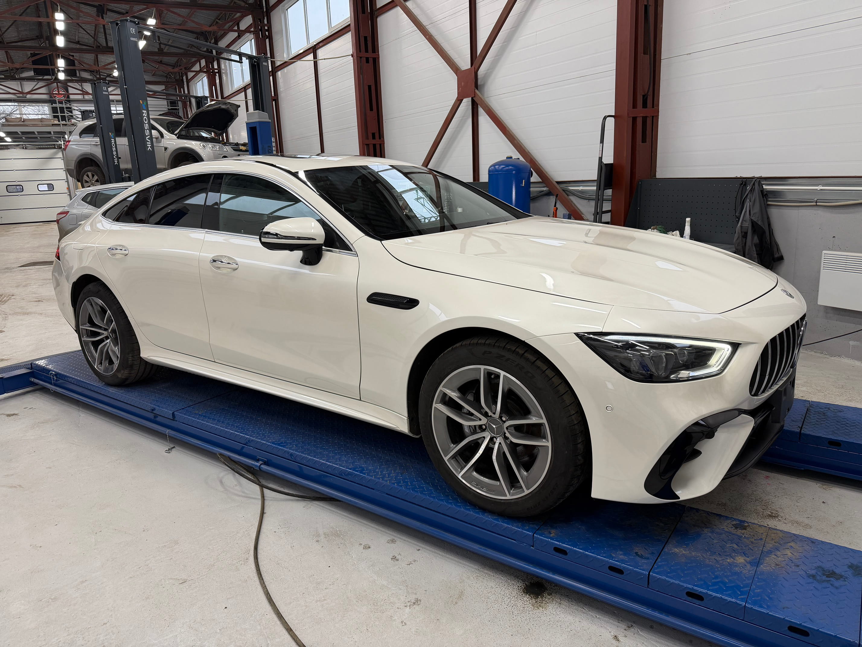 3D развал-схождение mercedes-benz в Москве - Аимратик Про